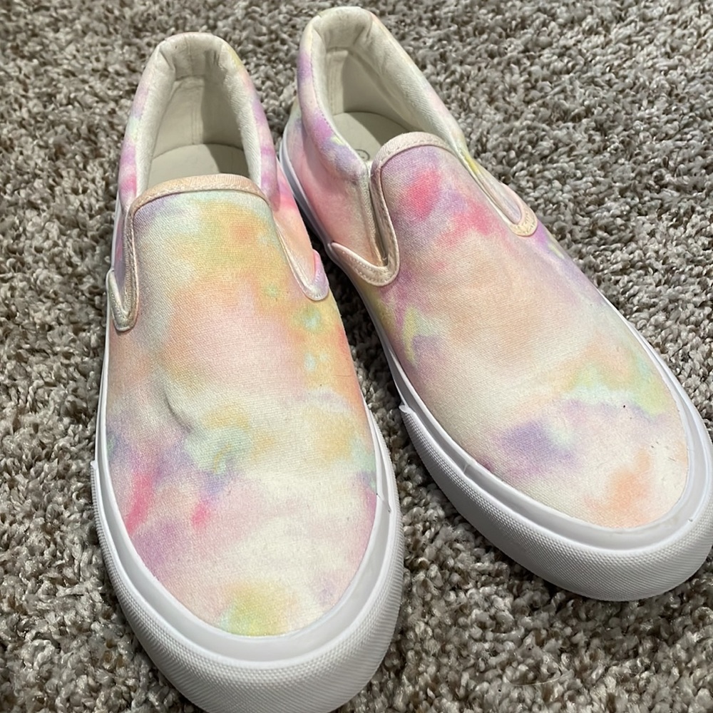 Magellan Outdoors Tie Dye Slip On Canvas Shoes 8
